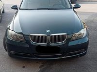 Usata BMW 330 258 CV (189 kW) 2006 Verde Station wagon