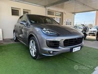 Usata Porsche Cayenne 385 CV (283 kW) 2016 Grigio SUV