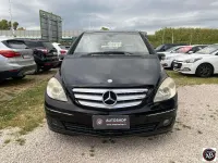 Usata Mercedes B180 Premium 109 CV (80 kW) 2014 Nero Utilitaria