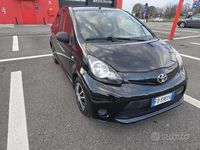 Usata Toyota Aygo 68 CV (50 kW) 2013 Nero Utilitaria