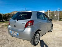 usata Toyota Yaris 1.4 D x neopatentato