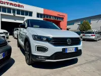 Usata VW T-Roc Style 116 CV (85 kW) 2019 Grigio SUV