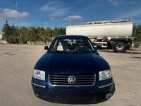 Usata VW Passat Highline 130 CV (95 kW) 2001 Blu Berlina