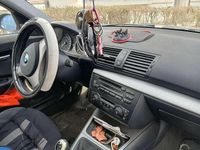 Gebraucht BMW 118 122 PS (89 kW) 2005 Silber Kleinwagen