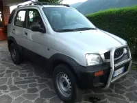 Usata Daihatsu Terios 83 CV (61 kW) 1999 Argento SUV