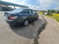 Usata Mercedes C220 170 CV (125 kW) 2009 Grigio Berlina