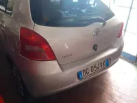 Usata Toyota Yaris 87 CV (63 kW) 2007 Grigio Utilitaria