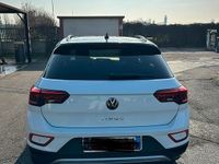 Usata VW T-Roc Sportline 150 CV (110 kW) 2024 Bianco SUV