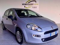 Usata Fiat Punto Street 95 CV (69 kW) 2017 Argento Berlina