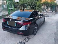Usata Alfa Romeo Giulia 150 CV (110 kW) 2017 Nero Berlina