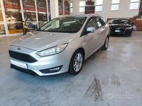 Usata Ford Focus S 120 CV (88 kW) 2017 Grigio Station wagon