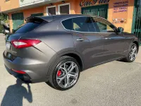 Usata Maserati Levante 275 CV (202 kW) 2020 Grigio maratea SUV
