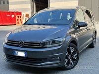 Usata VW Touran 150 CV (110 kW) 2020 Grigio Monovolume