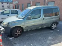 Usata Peugeot Partner 90 CV (66 kW) 2004 Verde Monovolume