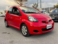 Usata Toyota Aygo 68 CV (50 kW) 2010 Rosso Utilitaria