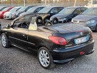 Usata Peugeot 206 CC 109 CV (80 kW) 2003 Nero Cabrio