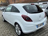 Usata Opel Corsa Sport 75 CV (55 kW) 2009 Bianco Utilitaria