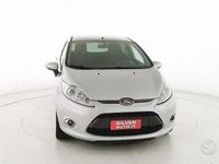 Usata Ford Fiesta 70 CV (51 kW) 2012 Grigio Utilitaria