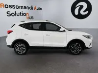 Usata MG ZS Luxury 111 CV (81 kW) 2024 Bianco SUV