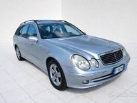 Usata Mercedes E320 Avantgarde 224 CV (164 kW) 2006 Grigio Station wagon