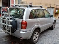 Usata Toyota RAV4 116 CV (85 kW) 2005 Grigio SUV