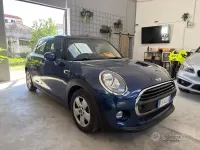 Usata Mini ONE 75 CV (55 kW) 2017 Bluazzurro Utilitaria