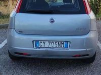 Usata Fiat Grande Punto Dynamic 75 CV (55 kW) 2006 Argento Utilitaria