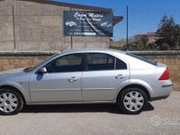 Usata Ford Mondeo 116 CV (85 kW) 2001 Grigio Berlina