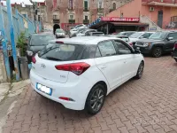 Usata Hyundai i20 Style 90 CV (66 kW) 2015 Bianco Berlina