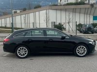 Usata Mercedes CLA200 150 CV (110 kW) 2020 Nero Station wagon