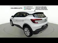Usata Renault Captur Zen 100 CV (73 kW) 2021 Bianco SUV