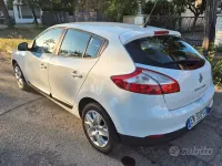 Usata Renault Mégane 110 CV (80 kW) 2012 Bianco Berlina