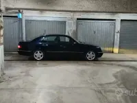 Usata Mercedes E270 116 CV (85 kW) 2001 Blu Berlina