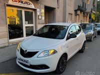 Usata Lancia Ypsilon Gold 69 CV (50 kW) 2019 Bianco Utilitaria