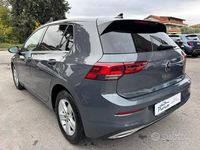 Brugt VW Golf VIII Style 115 HK (84 kW) 2021 Grå Sedan