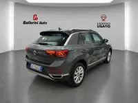 Usata VW T-Roc 116 CV (85 kW) 2025 Grigio SUV