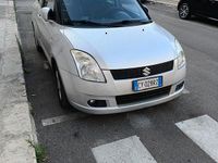 Usata Suzuki Swift 70 CV (51 kW) 2005 Grigio Utilitaria