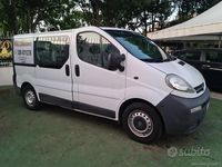 Usata Opel Vivaro 100 CV (73 kW) 2006 Monovolume