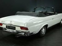 Begagnad Mercedes 250 SE 150 HK (110 kW) 1966 Vit Cab