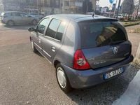 Usata Renault Clio II Dynamique 58 CV (42 kW) 2007 Grigio Berlina