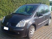Usata Renault Modus 75 CV (55 kW) 2008 Nero Monovolume