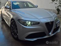 Usata Alfa Romeo Giulia 150 CV (110 kW) 2018 Grigio Berlina