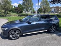 Usata Volvo V60 CC 2022 Blu Station wagon