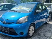 Gebraucht Toyota Aygo X-clusiv 69 PS (50 kW) 2015 Blau Kleinwagen
