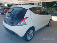 Usata Lancia Ypsilon Gold 69 CV (50 kW) 2013 Bianco Utilitaria