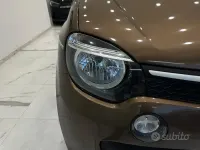 Usata Renault Twingo SE 69 CV (50 kW) 2015 Marrone Utilitaria
