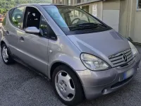 Usata Mercedes A190 Elegance 125 CV (91 kW) 2001 Argento Utilitaria