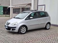 Usata Lancia Musa 95 CV (69 kW) 2006 Argento Monovolume