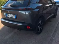 Usata Peugeot 2008 110 CV (80 kW) 2022 Grigio SUV