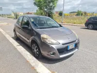 Usata Renault Clio II 75 CV (55 kW) 2010 Grigio Berlina